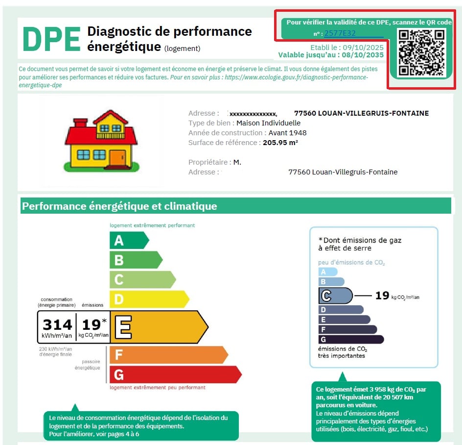 Photo d'un numéro ADEME avec QR Code règlementaire